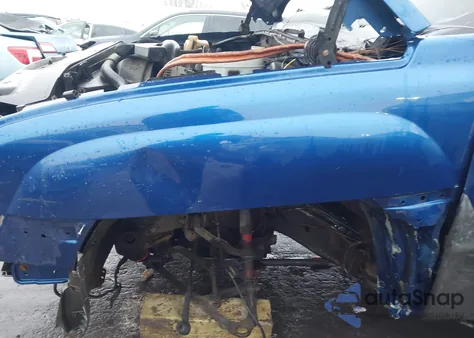 2003 Chevrolet Avalanche 1500 из США, поврежденный, VIN 3GNEK13T63G331989